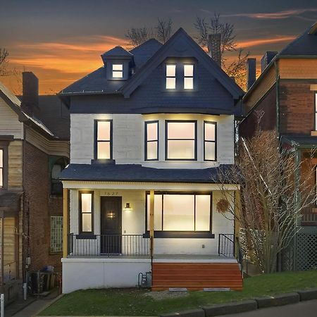 Newly Renovated Victorian Gem Perfect Space For Family Vacations! بيتسبرغ المظهر الخارجي الصورة
