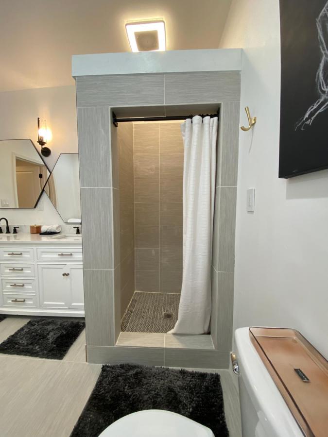 Newly Renovated Victorian Gem Perfect Space For Family Vacations! بيتسبرغ المظهر الخارجي الصورة
